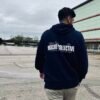 Cómo vestir con una sudadera oversized